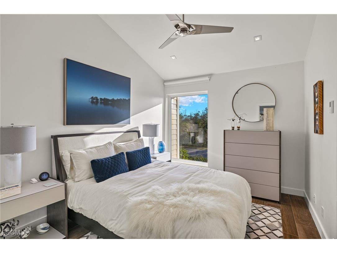 1290 Bay Drive Sanibel FL 33957 2025015299 image30