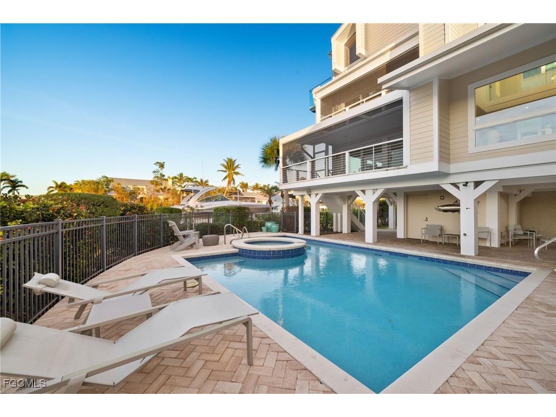 1290 Bay Drive Sanibel FL 33957 2025015299 image33