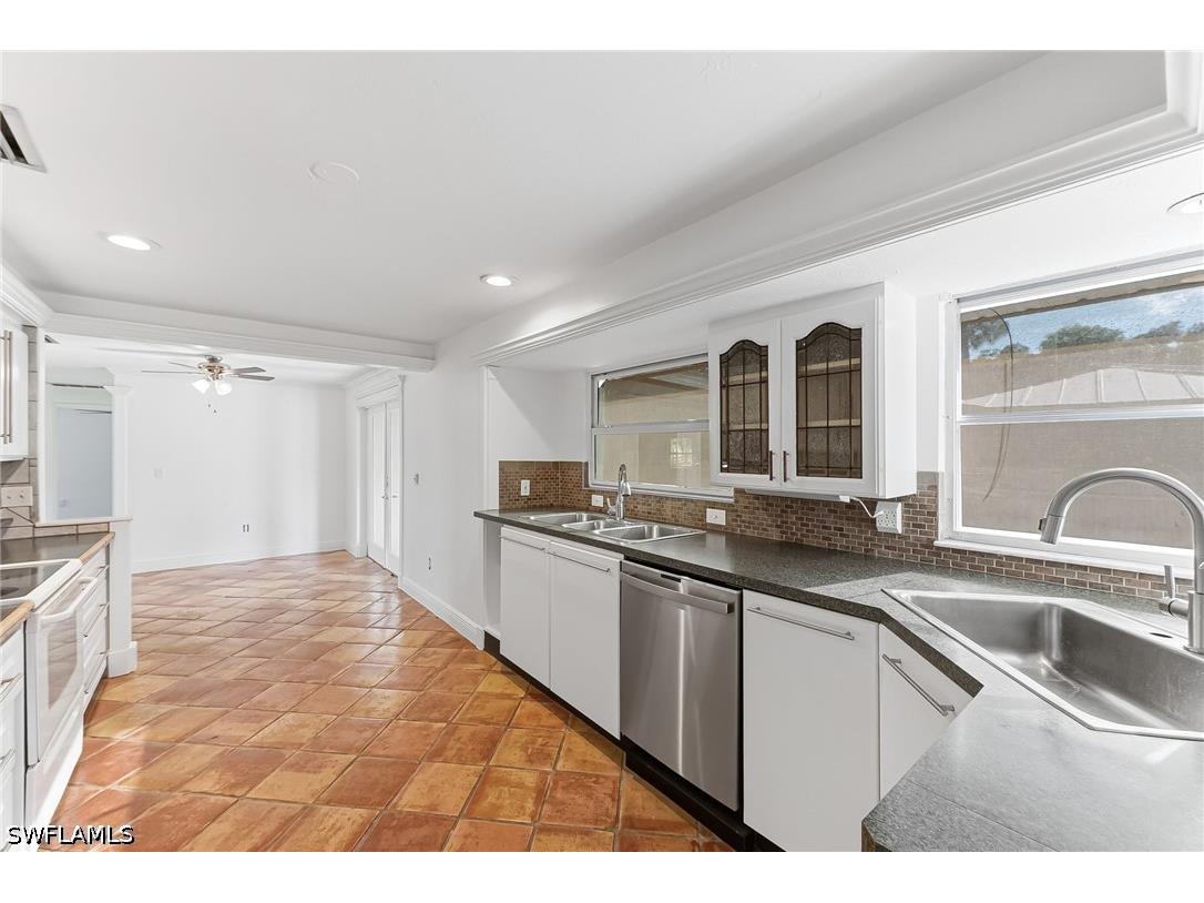1290 Saint Clair Shores Road Naples FL 34104 226022425 image17