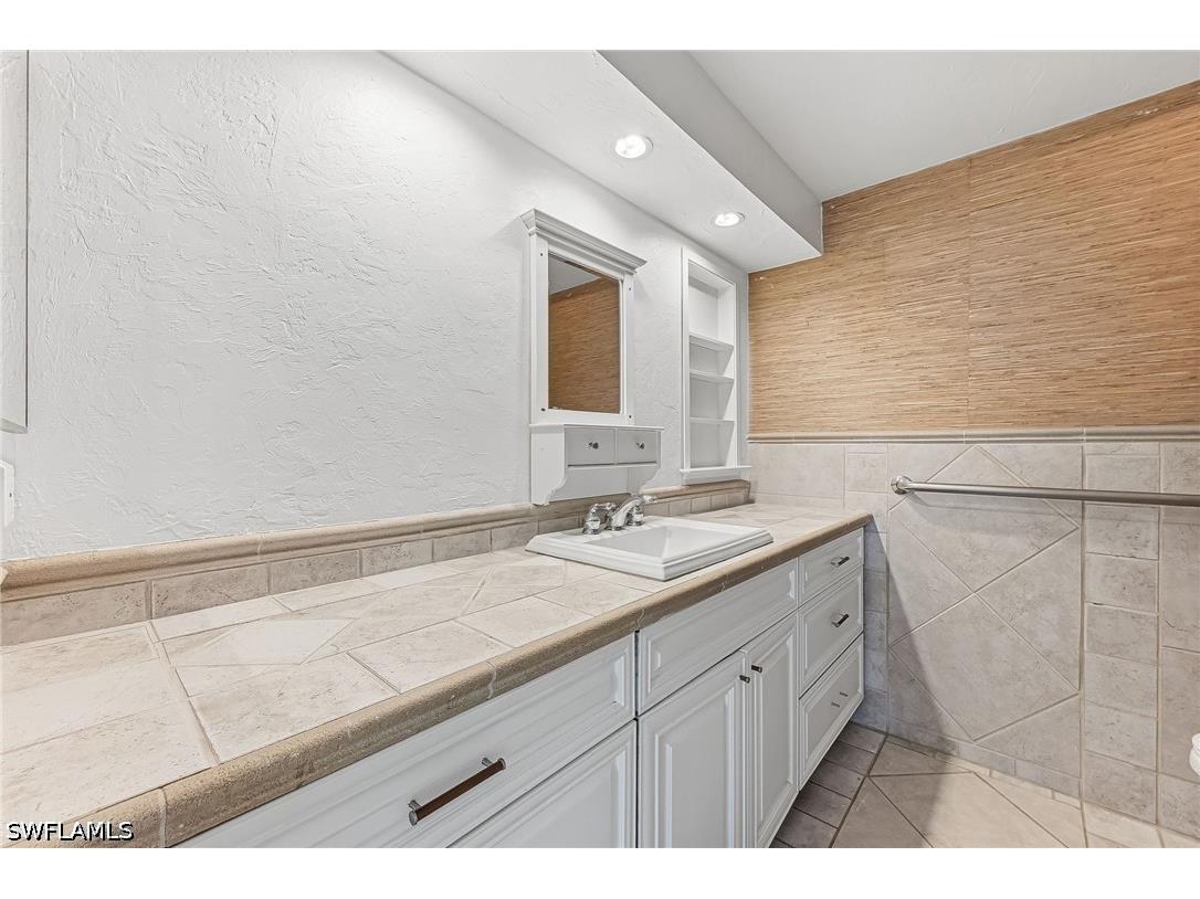 1290 Saint Clair Shores Road Naples FL 34104 226022425 image26