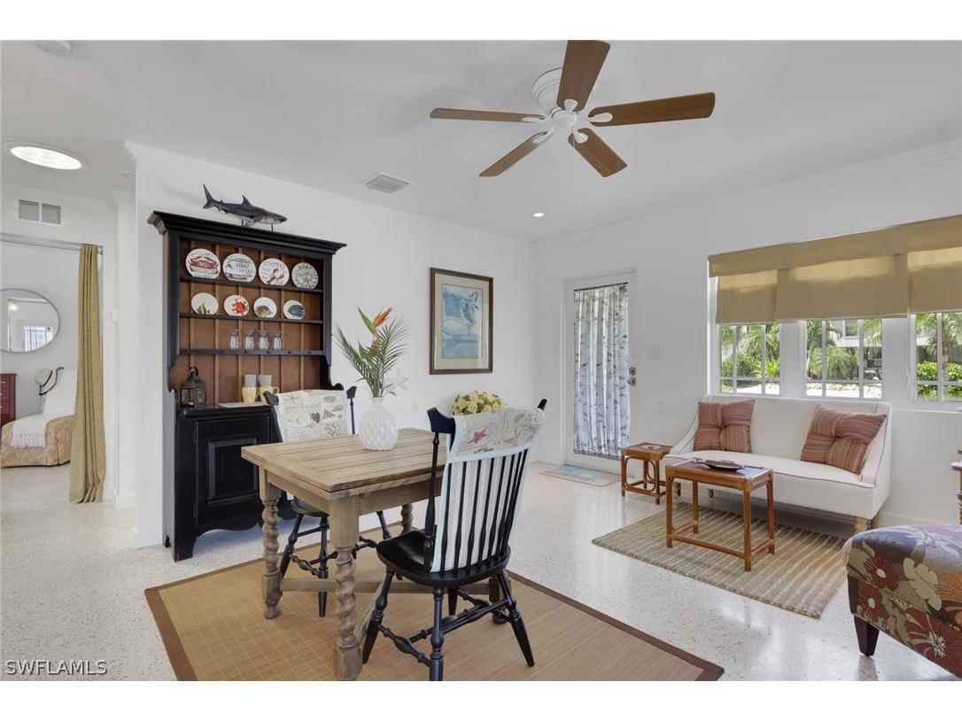 1290 Venetian Way Naples FL 34110 226010892 image13