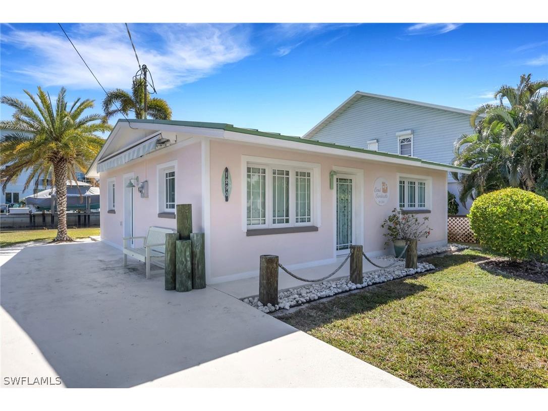 1290 Venetian Way Naples FL 34110 226010892 image3