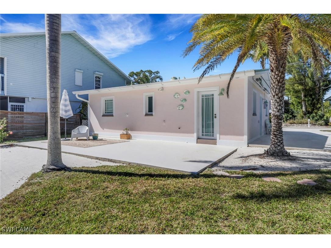 1290 Venetian Way Naples FL 34110 226010892 image32