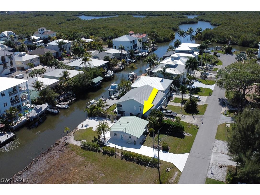 1290 Venetian Way Naples FL 34110 226010892 image40