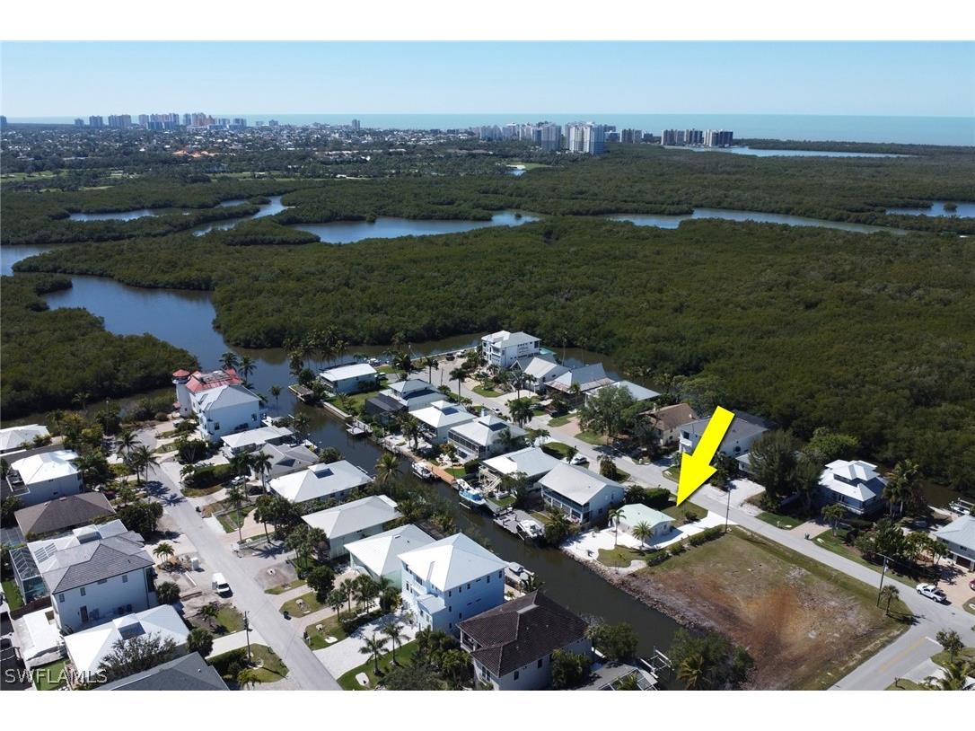 1290 Venetian Way Naples FL 34110 226010892 image43