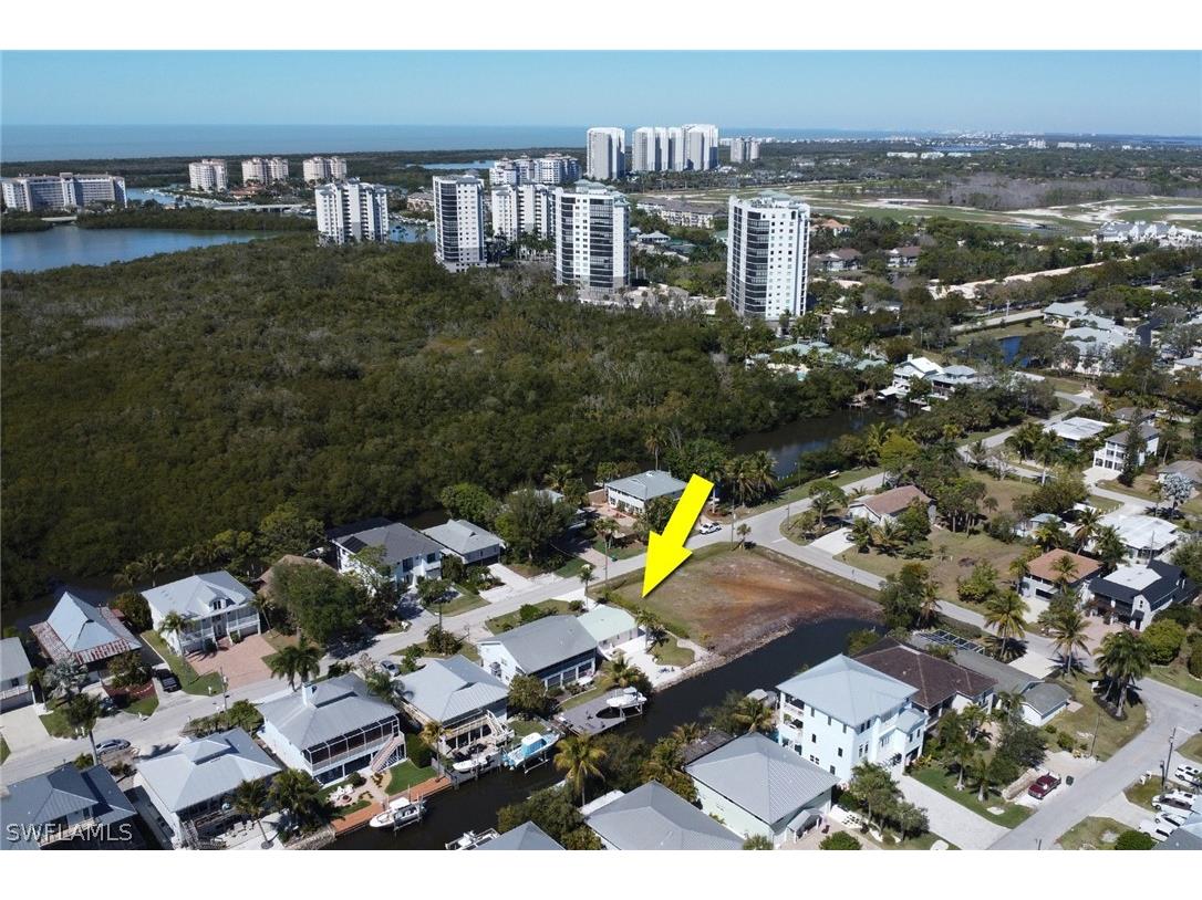 1290 Venetian Way Naples FL 34110 226010892 image45
