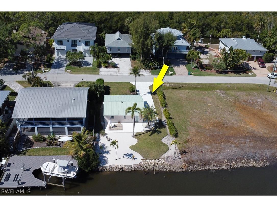 1290 Venetian Way Naples FL 34110 226010892 image46