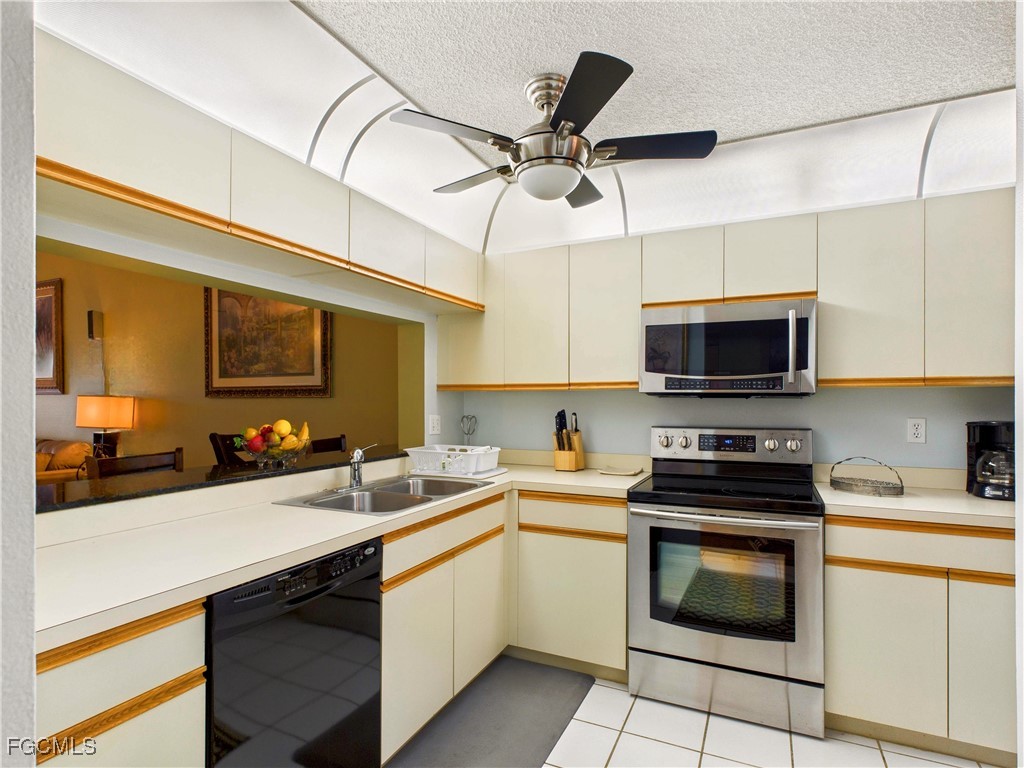 1290 Yesica Ann Circle #G204 Naples FL 34110 2025011189 image3