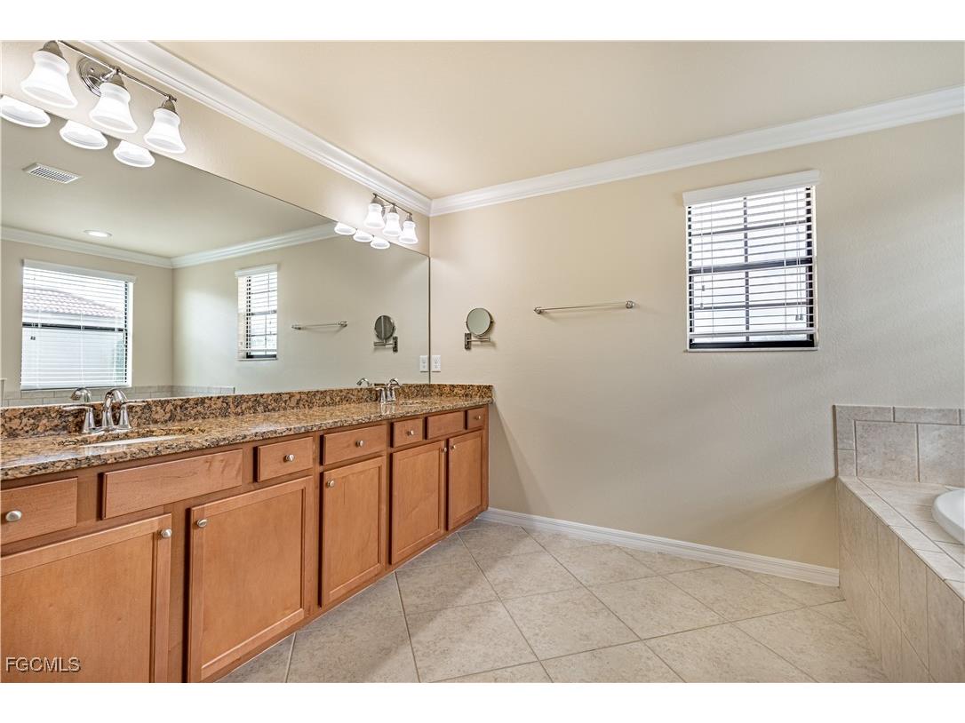 12906 Pastures Way Fort Myers FL 33913 2025005426 image16