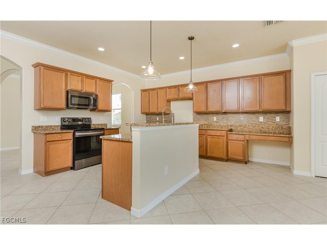 12906 Pastures Way Fort Myers FL 33913 2026009952 image8