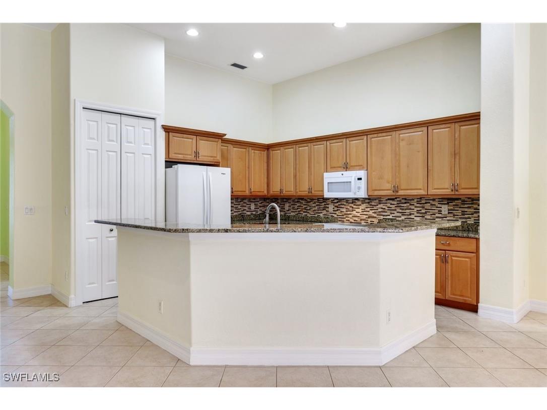 12910 Silverthorn Court Bonita Springs FL 34135 225078030 image9