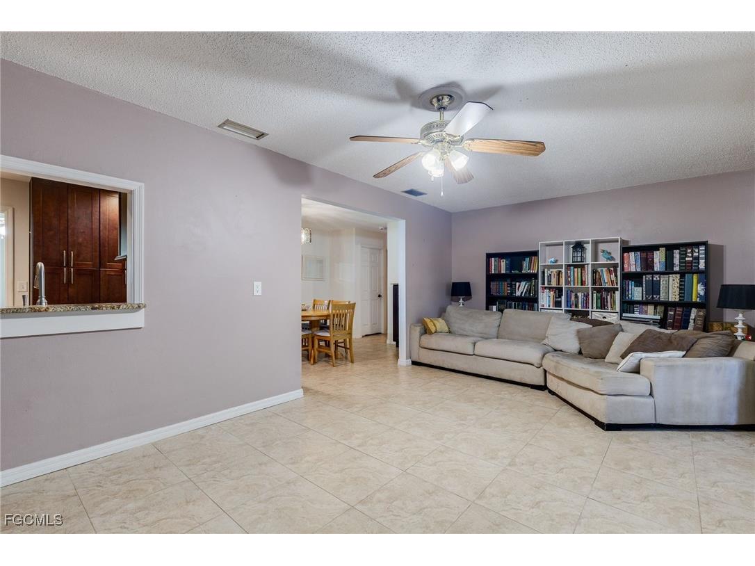 1292 Biltmore Drive Fort Myers FL 33901 2025010416 image10
