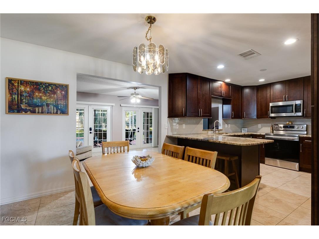 1292 Biltmore Drive Fort Myers FL 33901 2025010416 image15