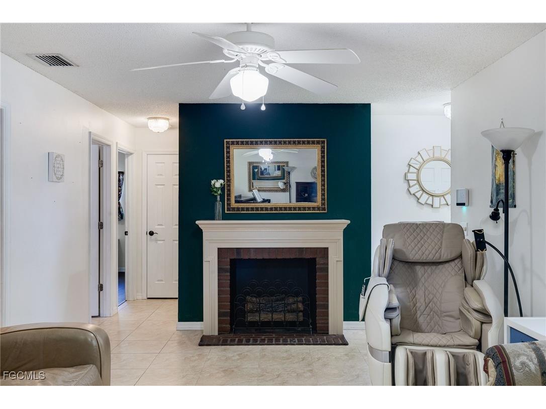 1292 Biltmore Drive Fort Myers FL 33901 2025010416 image16
