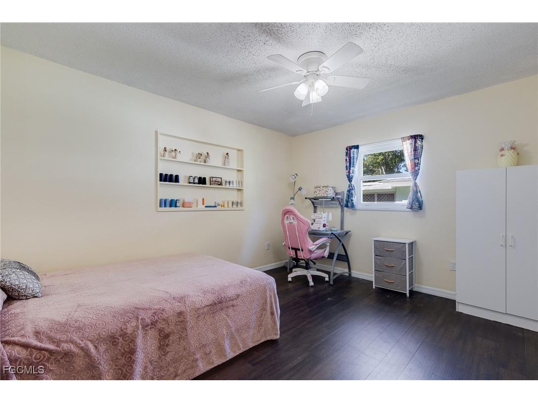 1292 Biltmore Drive Fort Myers FL 33901 2025010416 image19