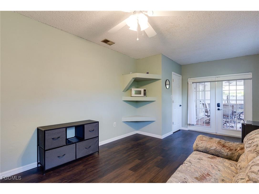 1292 Biltmore Drive Fort Myers FL 33901 2025010416 image24