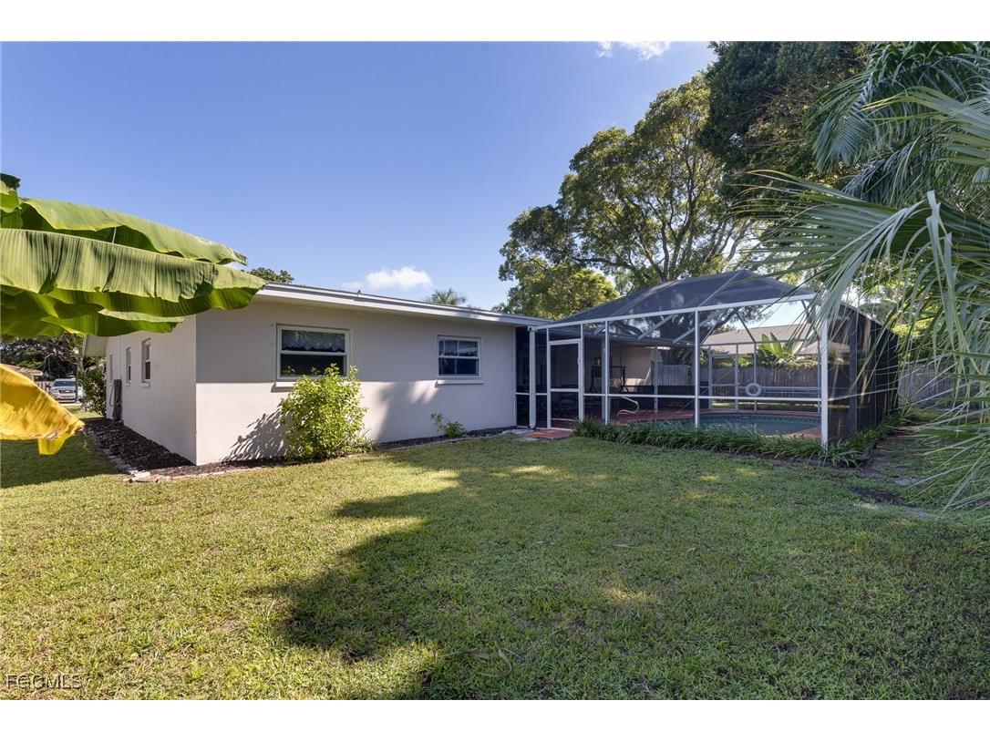 1292 Biltmore Drive Fort Myers FL 33901 2025010416 image3
