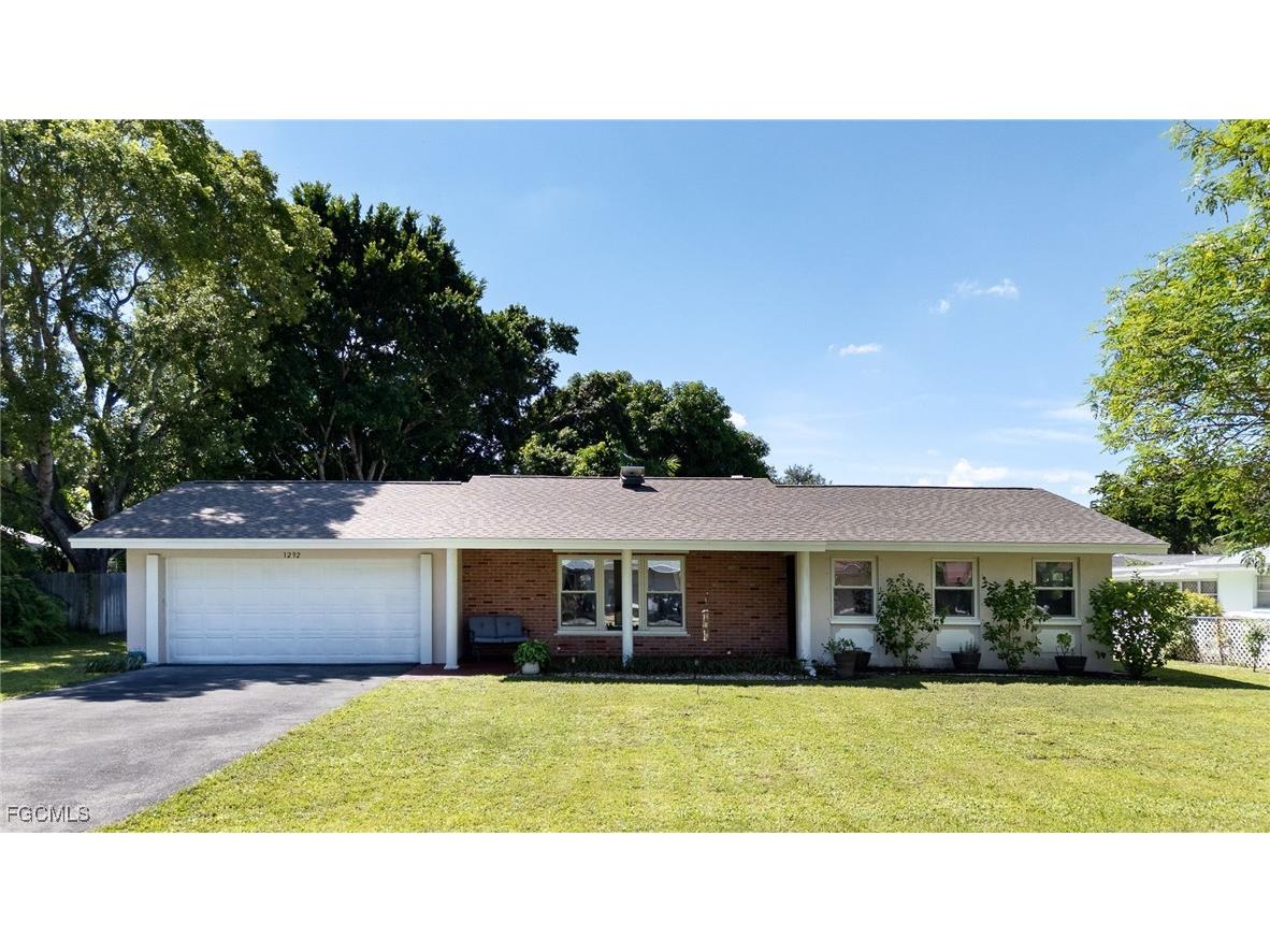 1292 Biltmore Drive Fort Myers FL 33901 2025010416 image5
