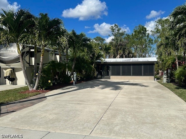 1292 Diamond Lake Circle Naples FL 34114 226002060 image3