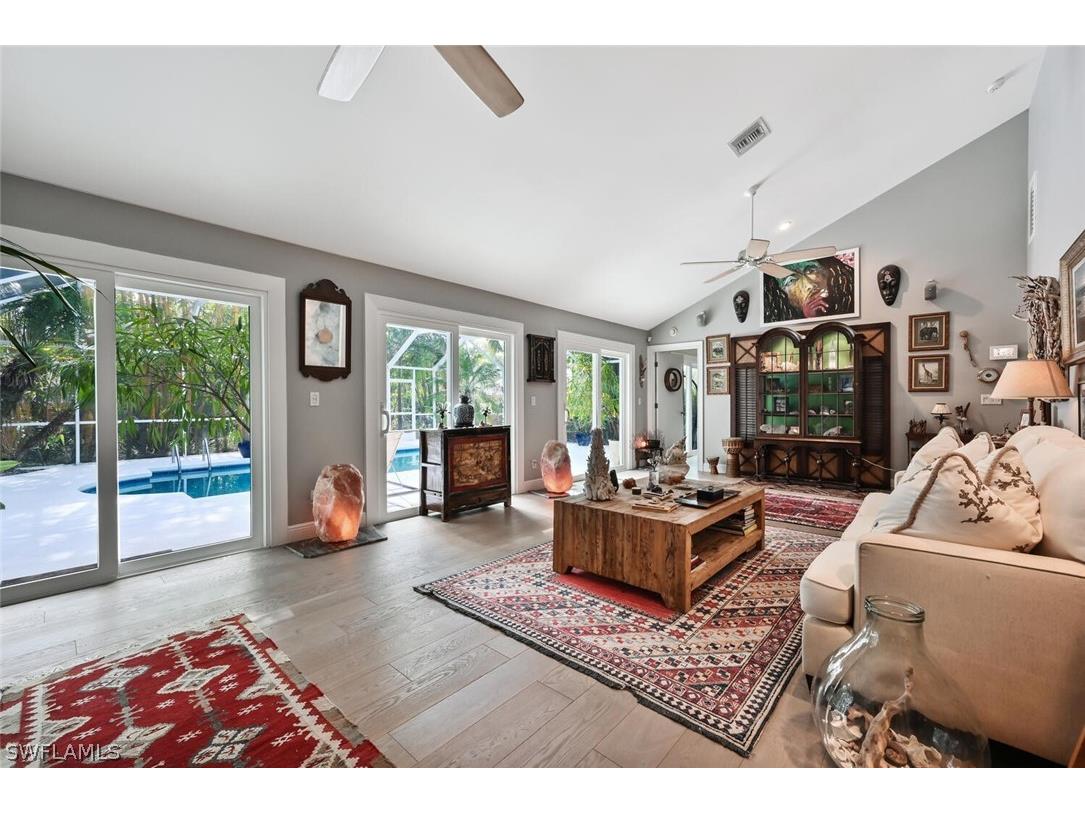 1292 Forest Avenue Naples FL 34102 222089096 image1