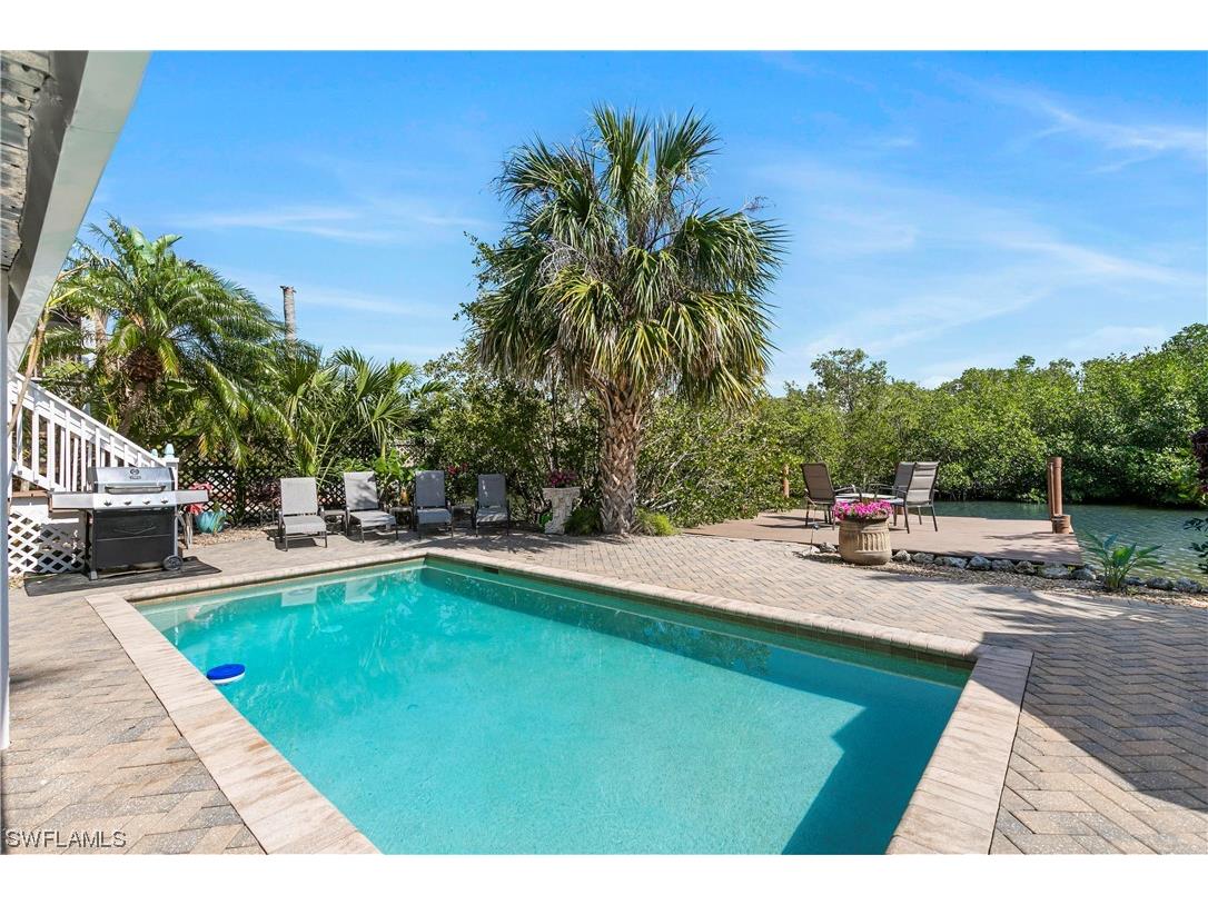 1292 Grand Canal Drive Naples FL 34110 223013370 image1