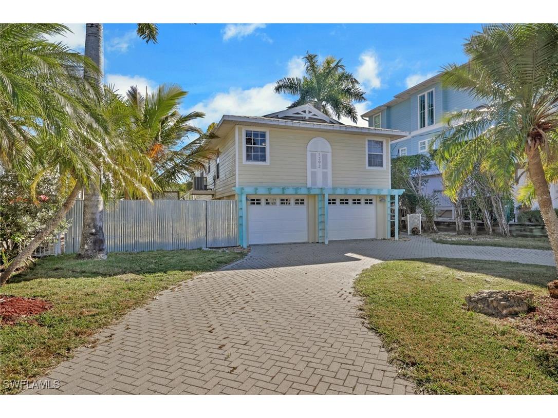 1292 Grand Canal Drive Naples FL 34110 226004499 image2