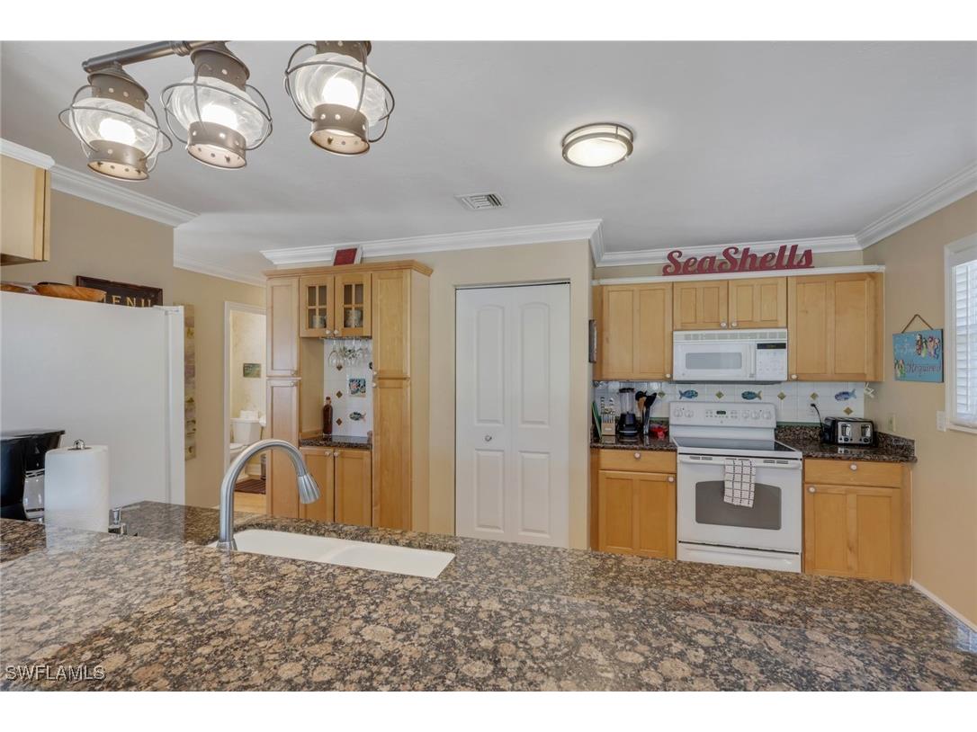 1292 Grand Canal Drive Naples FL 34110 226004499 image9
