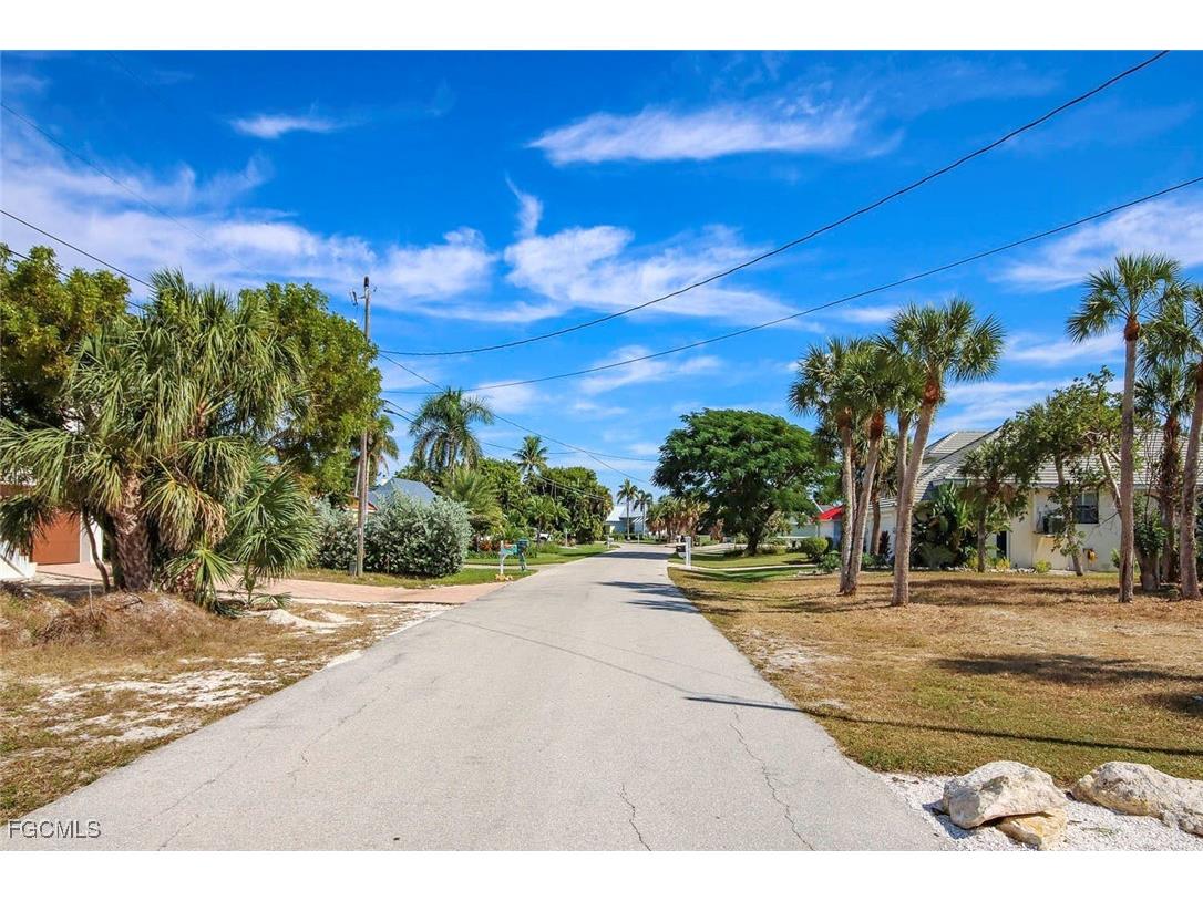 1292 Par View Drive Sanibel FL 33957 2025022918 image18