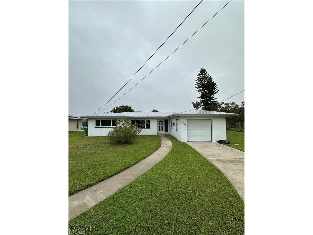 1292 Thompson Street North Fort Myers FL 33903 2025017178 image1