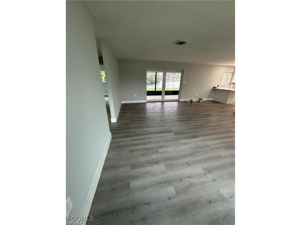 1292 Thompson Street North Fort Myers FL 33903 2025017178 image8