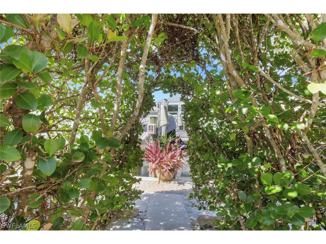 1293 Rainbow Court Naples FL 34110 226010886 image36
