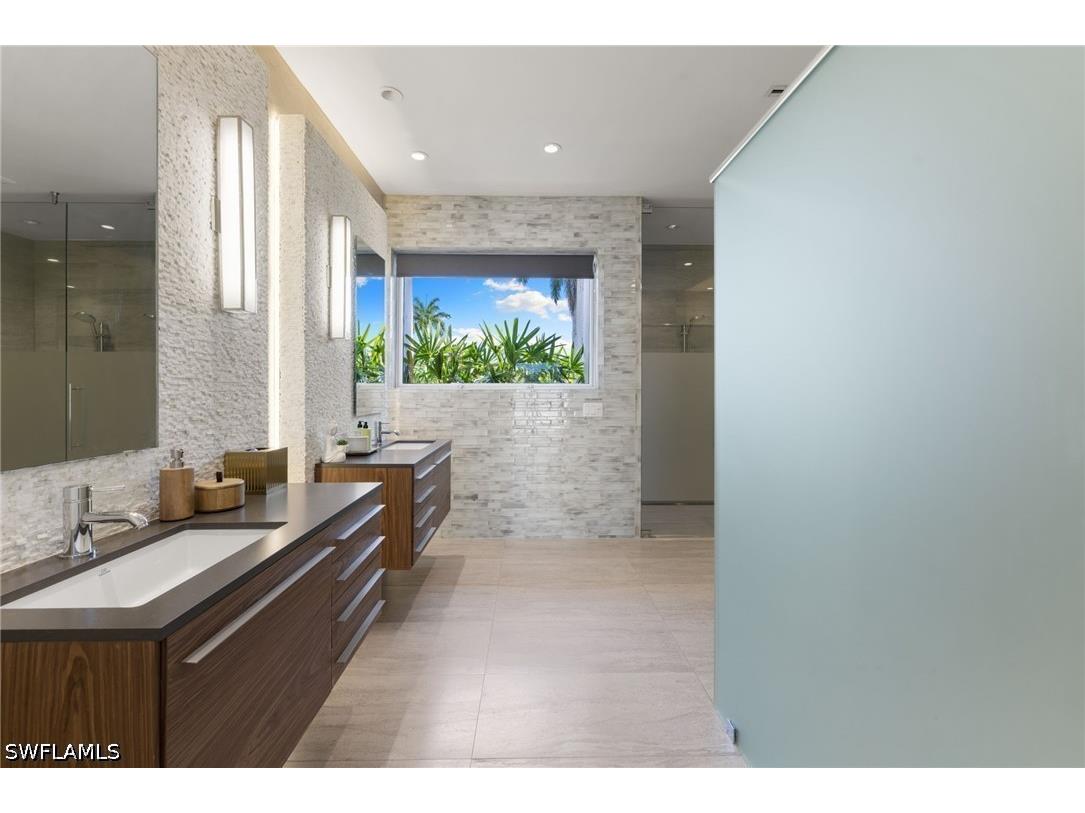 12933 Coco Plum Lane Naples FL 34119 226011163 image18