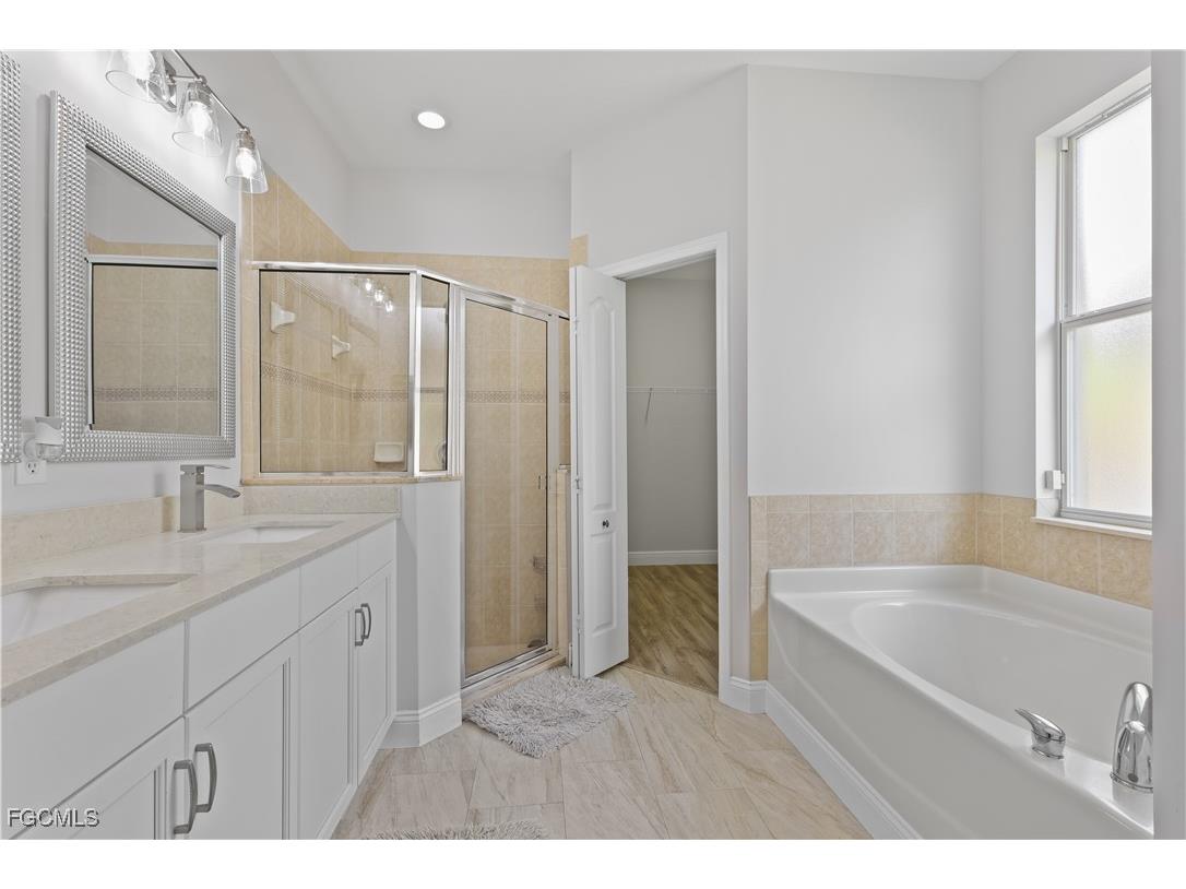 12938 Stone Tower Loop Fort Myers FL 33913 2025003585 image11