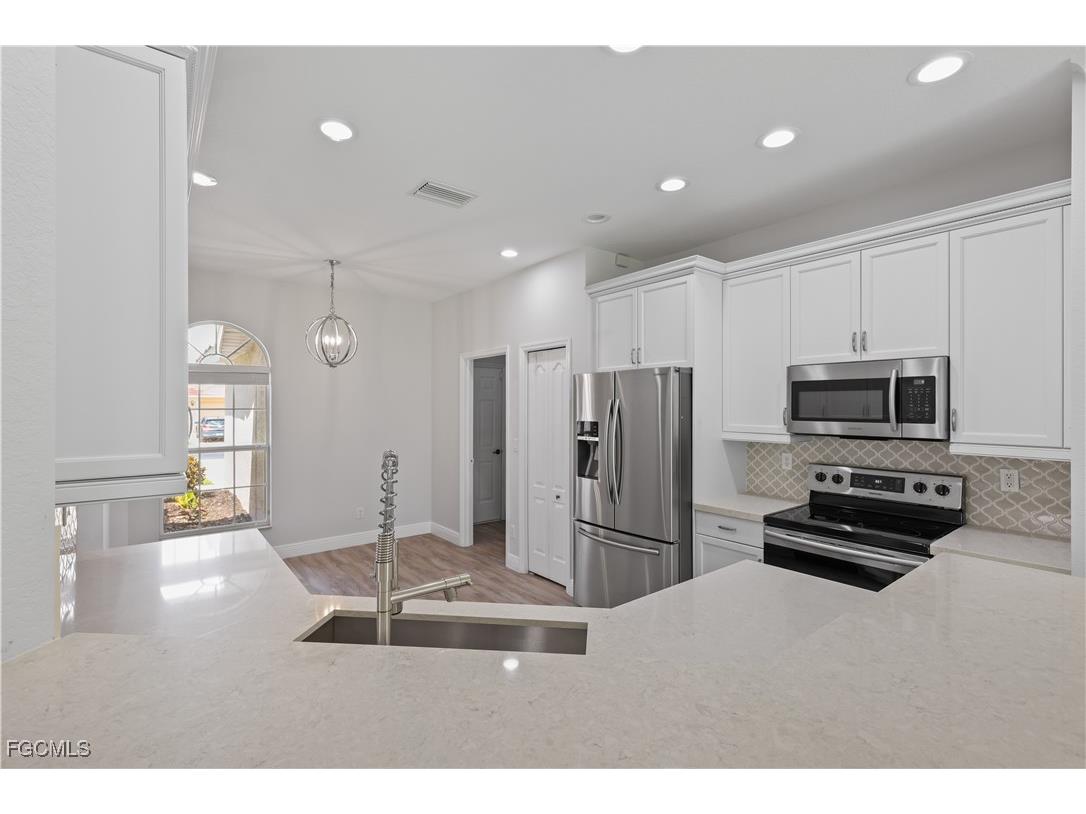 12938 Stone Tower Loop Fort Myers FL 33913 2025003585 image26