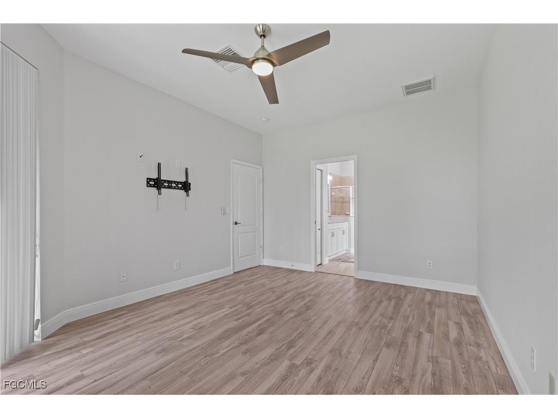 12938 Stone Tower Loop Fort Myers FL 33913 2025003585 image31