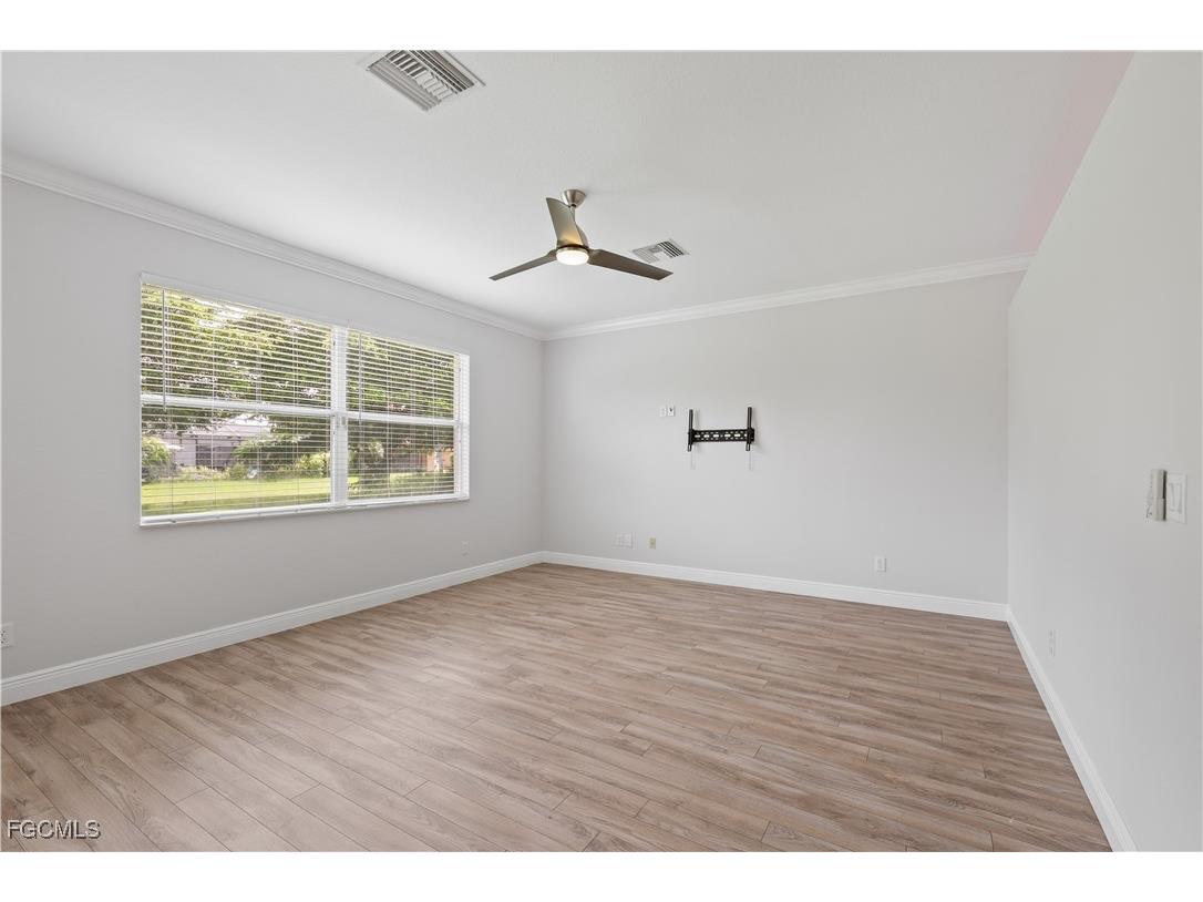 12938 Stone Tower Loop Fort Myers FL 33913 2025003585 image9