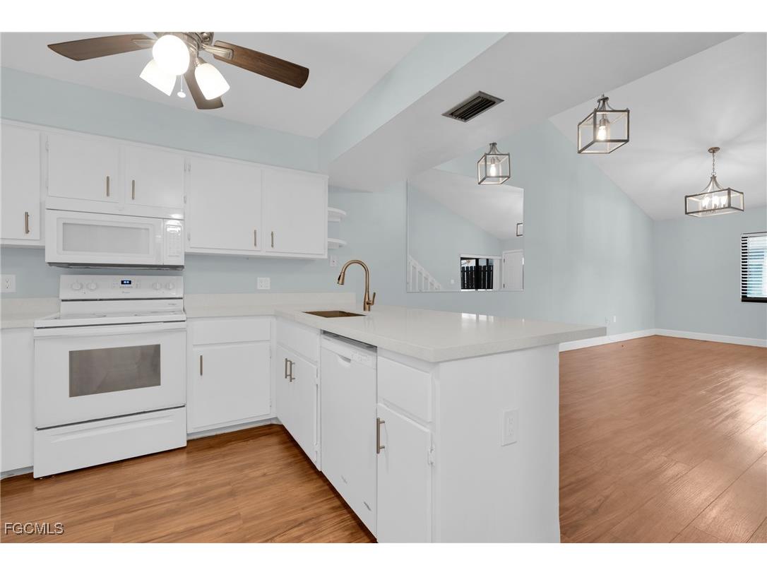 12939 Cherrydale Court Fort Myers FL 33919 2025023890 image13