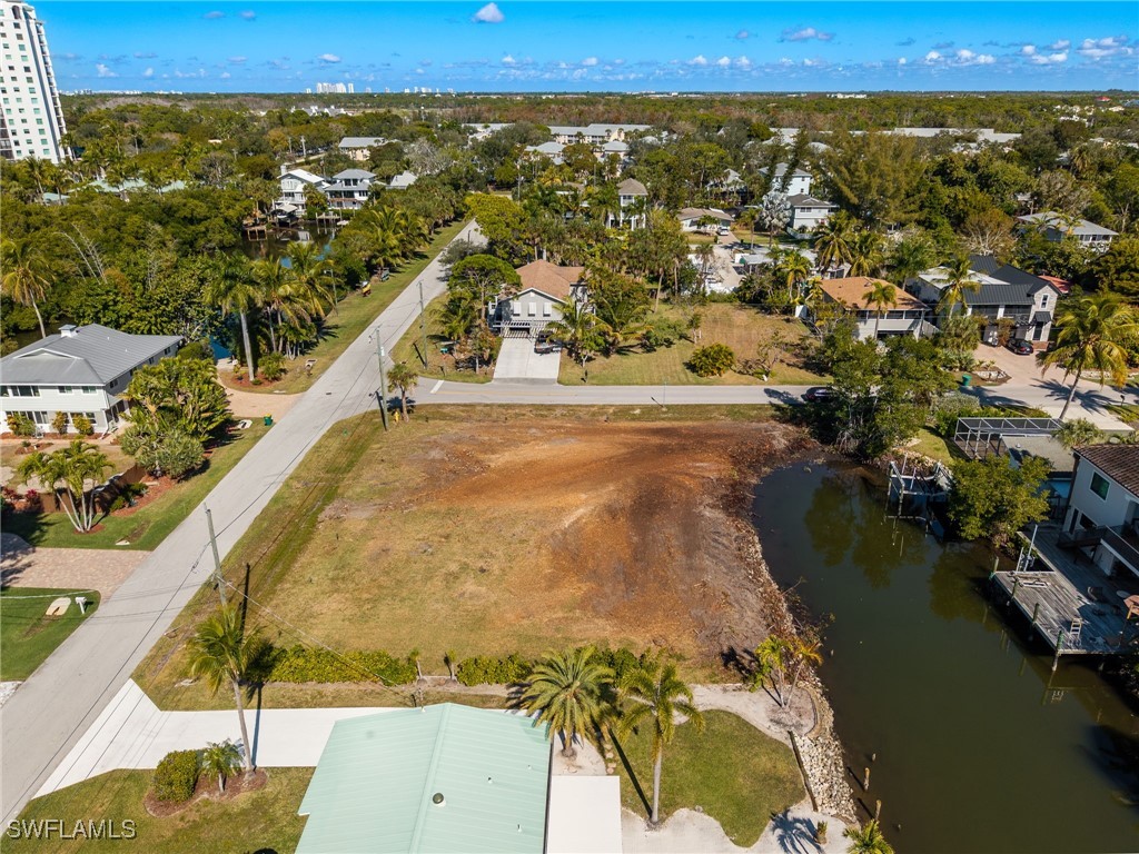 1294 Venetian Way Naples FL 34110 225073566 image20