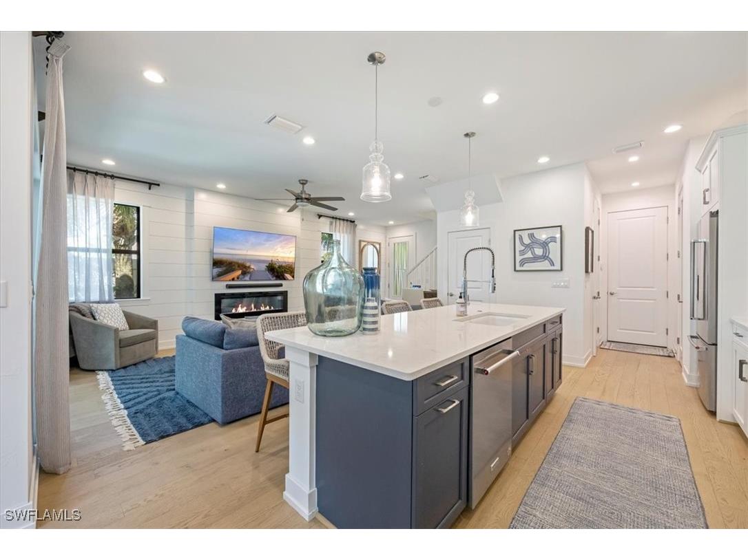 12940 Pembroke Drive Naples FL 34105 225068820 image6