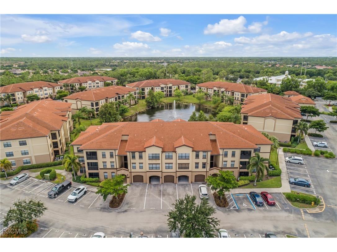 12940 Positano Circle #301 Naples FL 34105 2025014627 image1