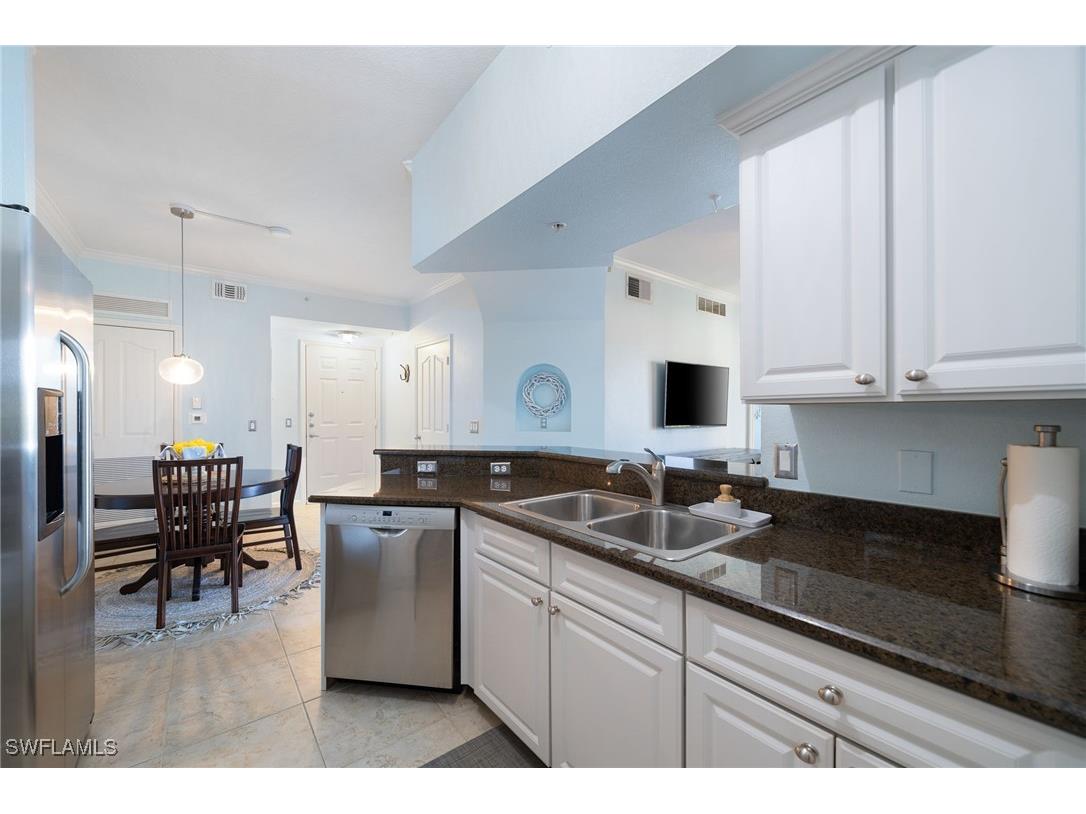 12940 Positano Circle #304 Naples FL 34105 225078684 image10