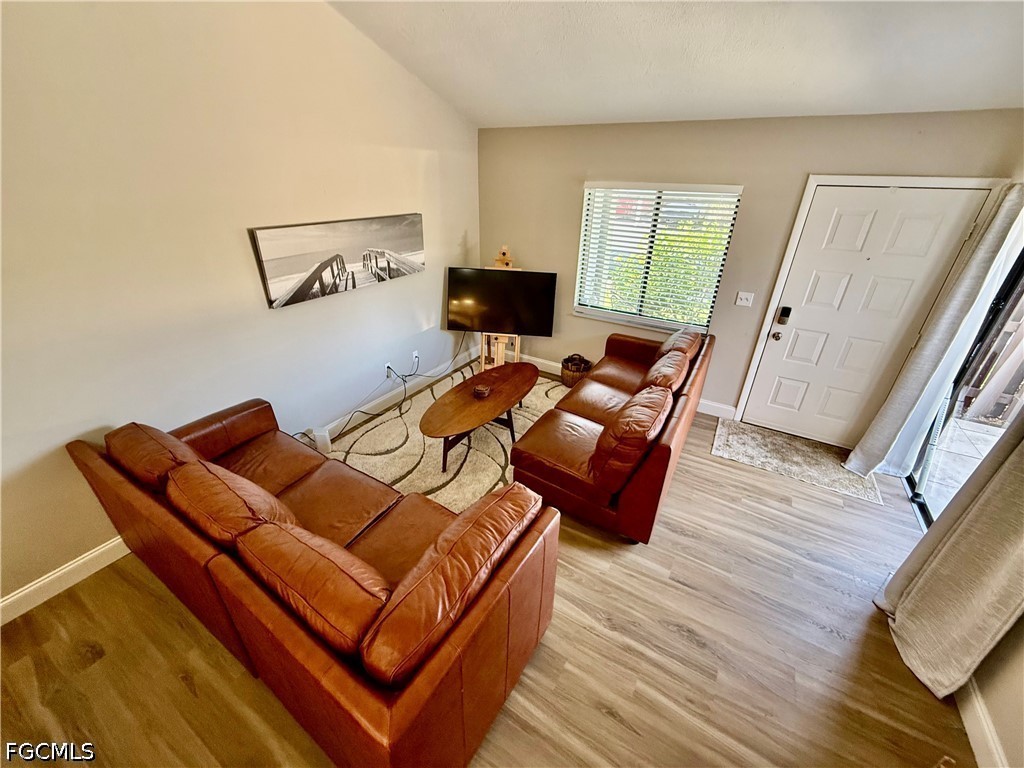 12941 Sandpoint Court Fort Myers FL 33919 2026029349 image3