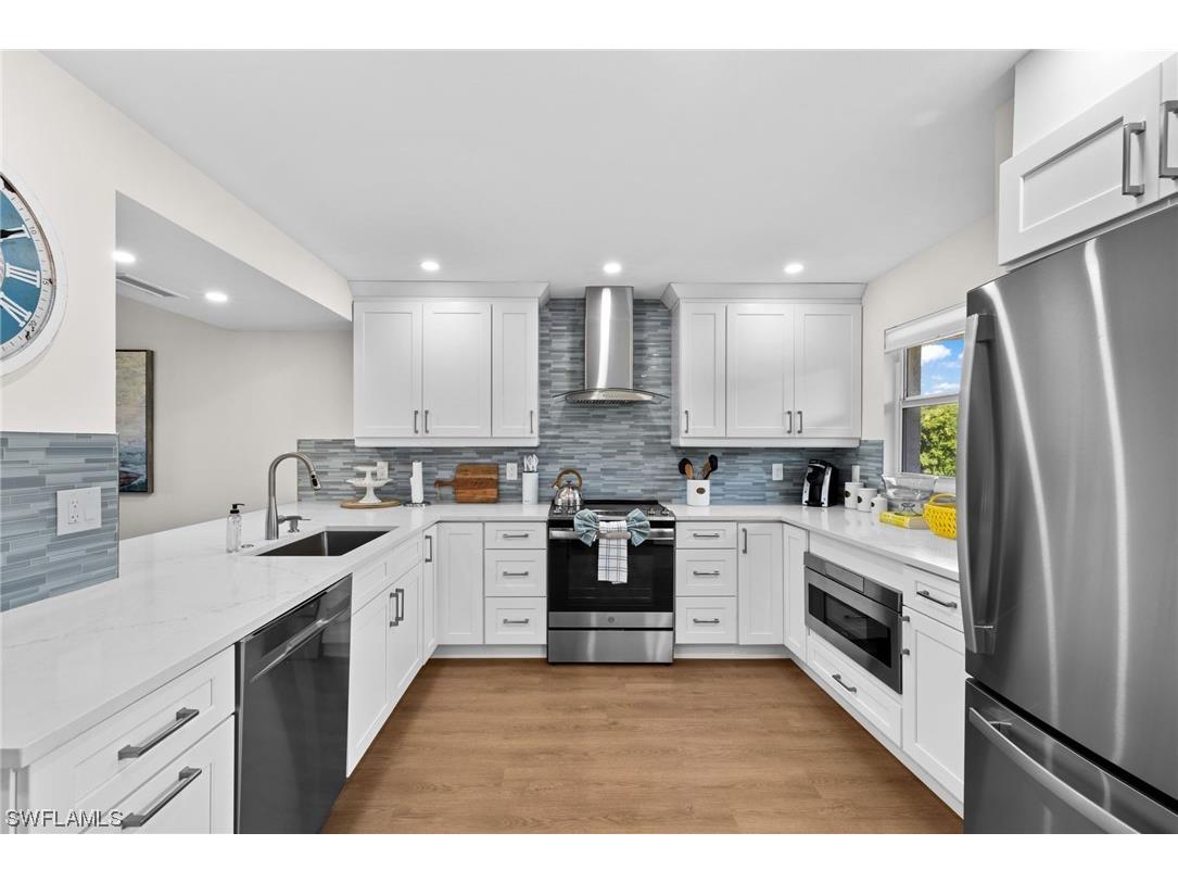 12945 Vanderbilt Drive #203 Naples FL 34110 223095863 image1