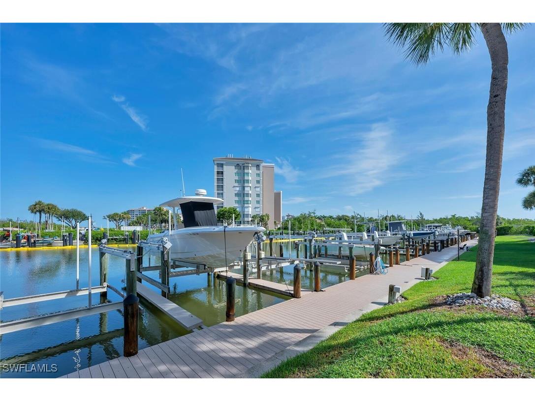 12945 Vanderbilt Drive #304 Naples FL 34110 225066148 image41