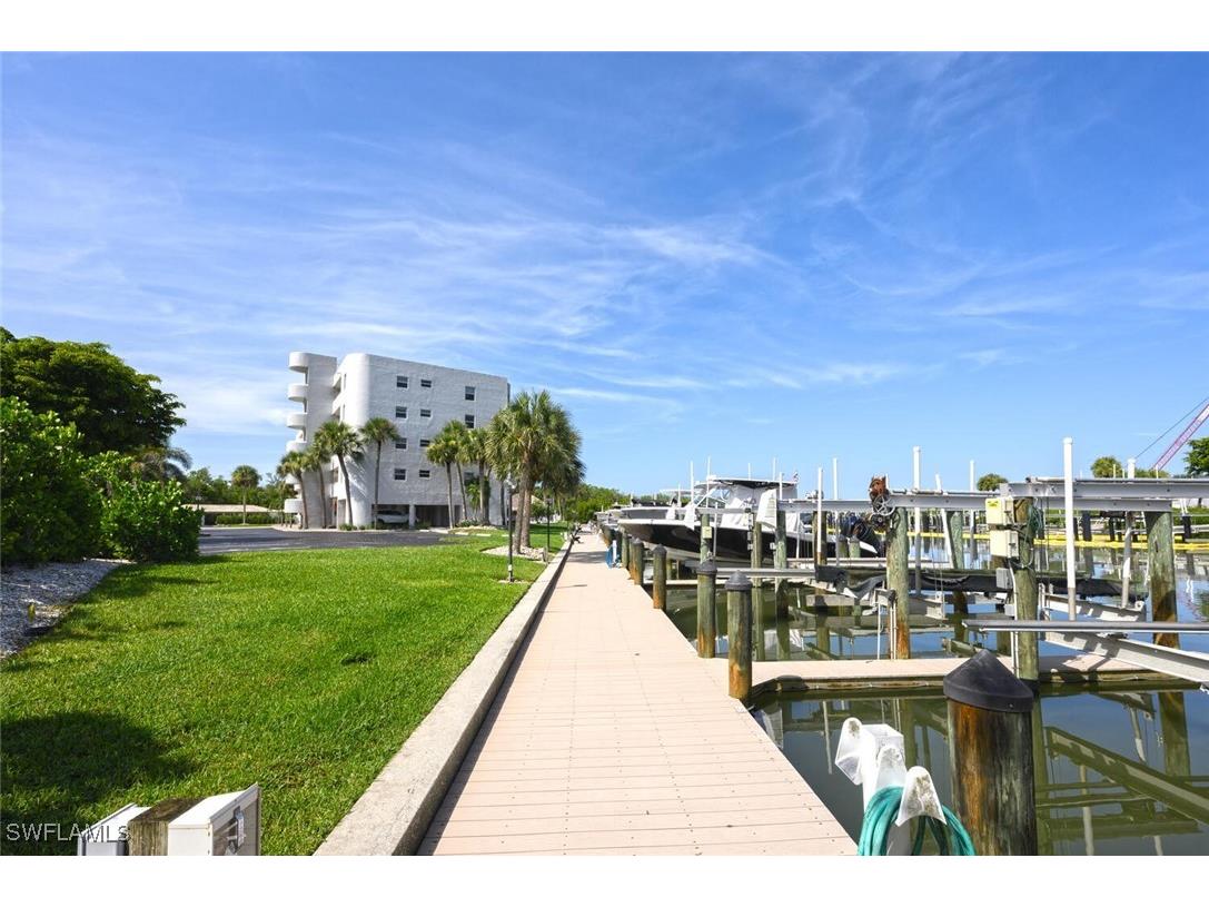 12945 Vanderbilt Drive #304 Naples FL 34110 225066148 image44