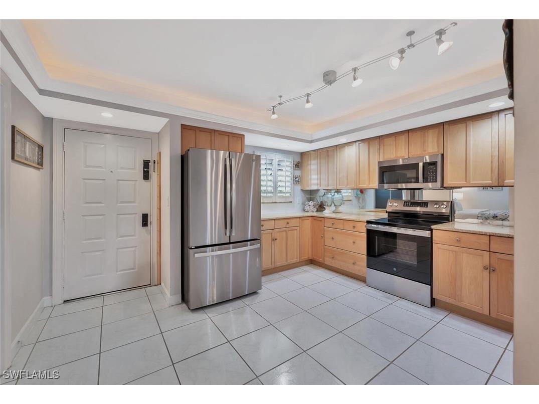 12945 Vanderbilt Drive #304 Naples FL 34110 225066148 image5