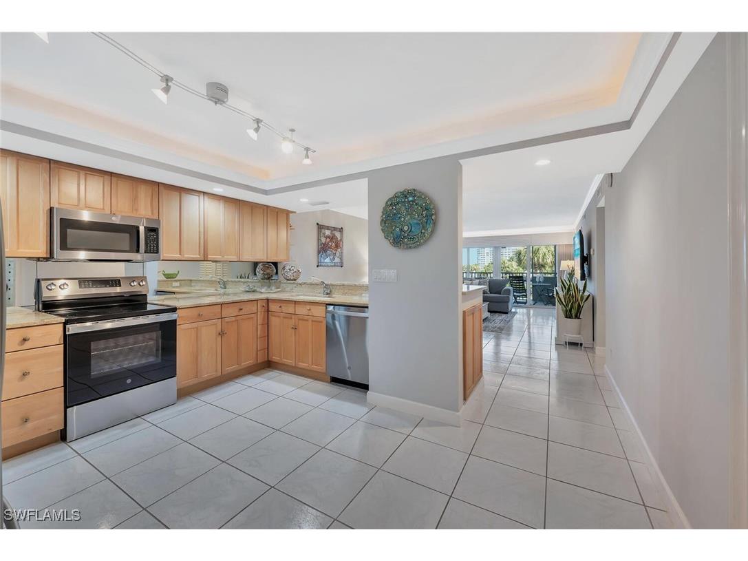 12945 Vanderbilt Drive #304 Naples FL 34110 225066148 image7