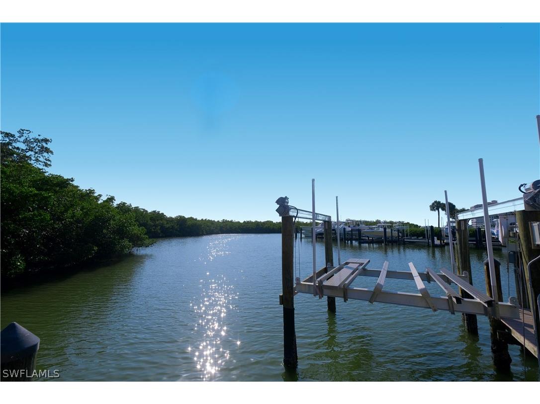 12945 Vanderbilt Drive #402 Naples FL 34110 226011659 image6