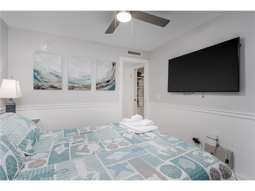 1295 Gulf Shore Boulevard S #128 Naples FL 34102 225069771 image18