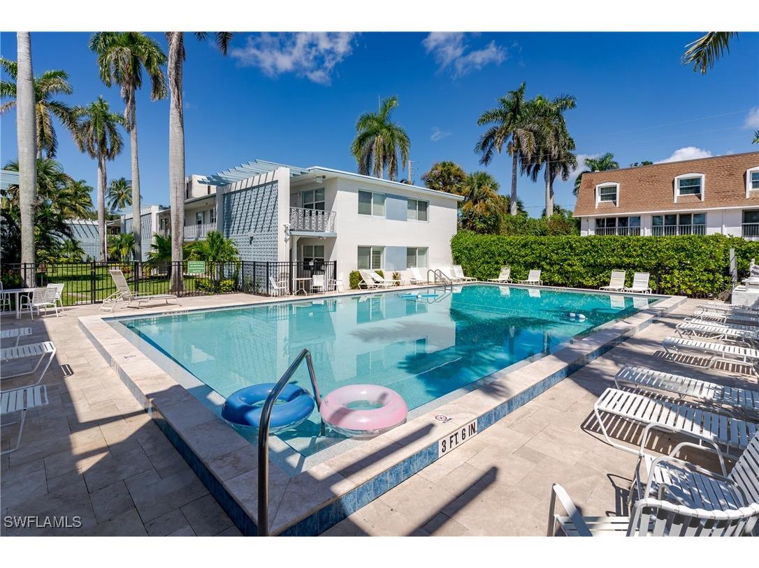 1295 Gulf Shore Boulevard S #128 Naples FL 34102 225069771 image21